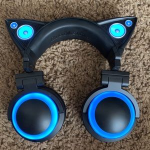 Brookstone cat ear headphones with microphone